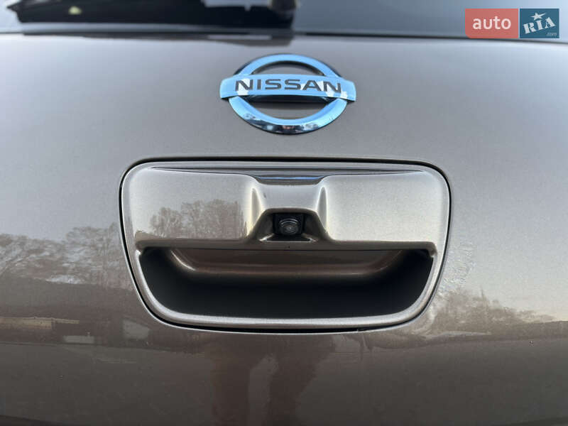 Хетчбек Nissan Leaf 2016 в Володимирі