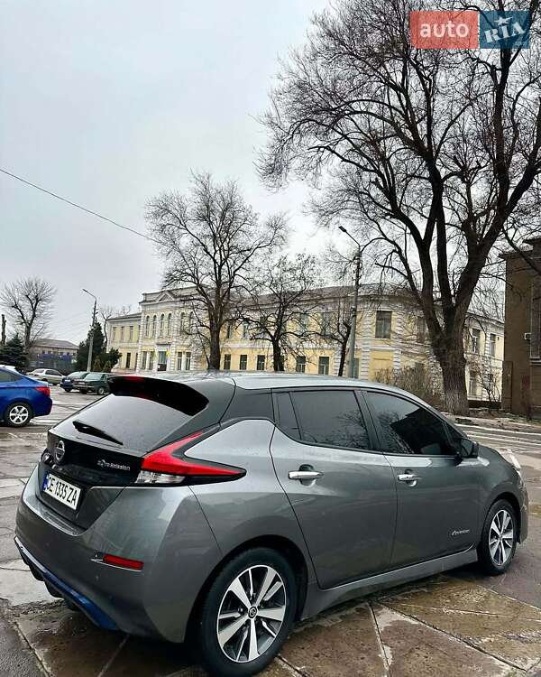 Хетчбек Nissan Leaf 2018 в Львові