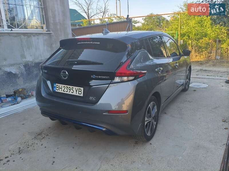 Хетчбек Nissan Leaf 2020 в Одесі