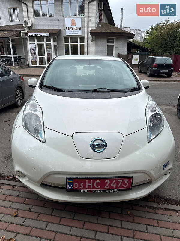 Хэтчбек Nissan Leaf 2016 в Киеве