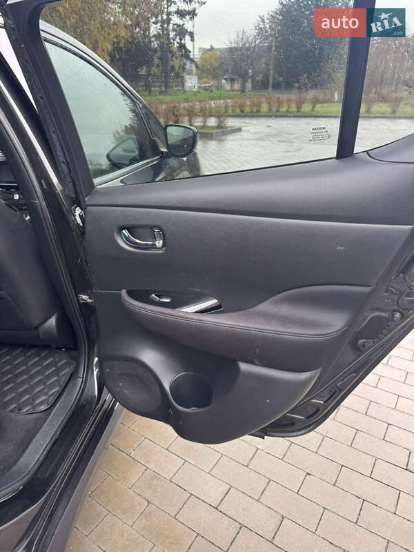 Хэтчбек Nissan Leaf 2018 в Луцке