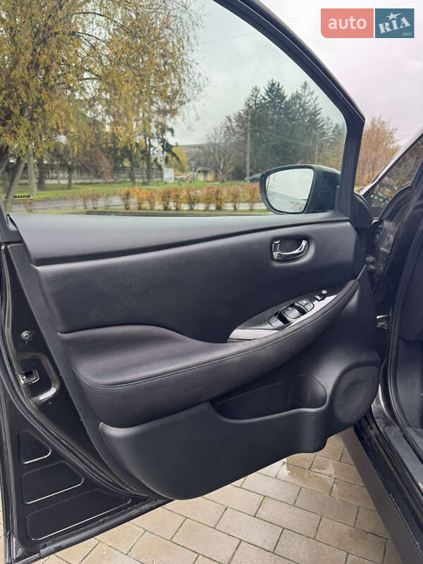 Хэтчбек Nissan Leaf 2018 в Луцке