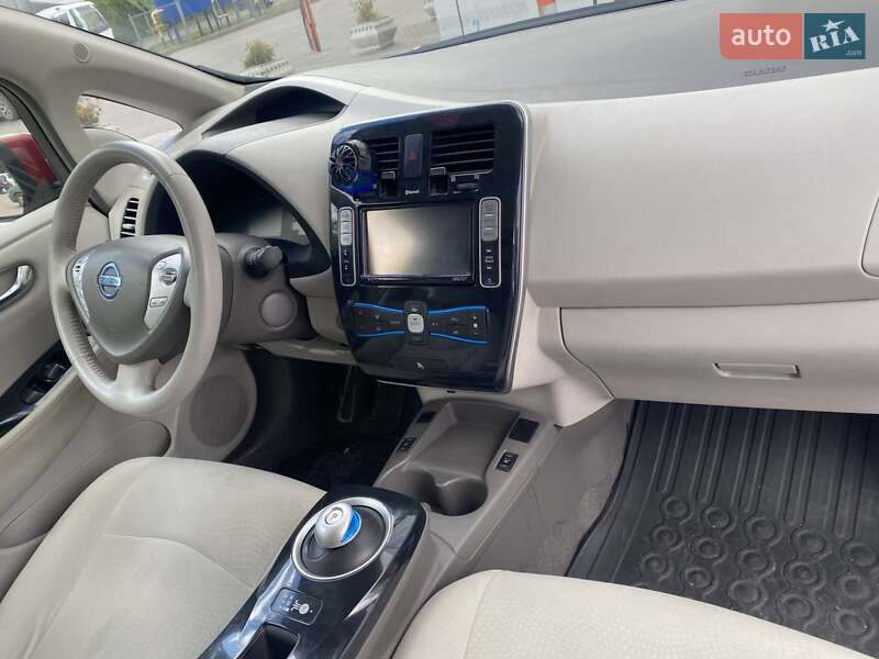 Хетчбек Nissan Leaf 2012 в Сумах