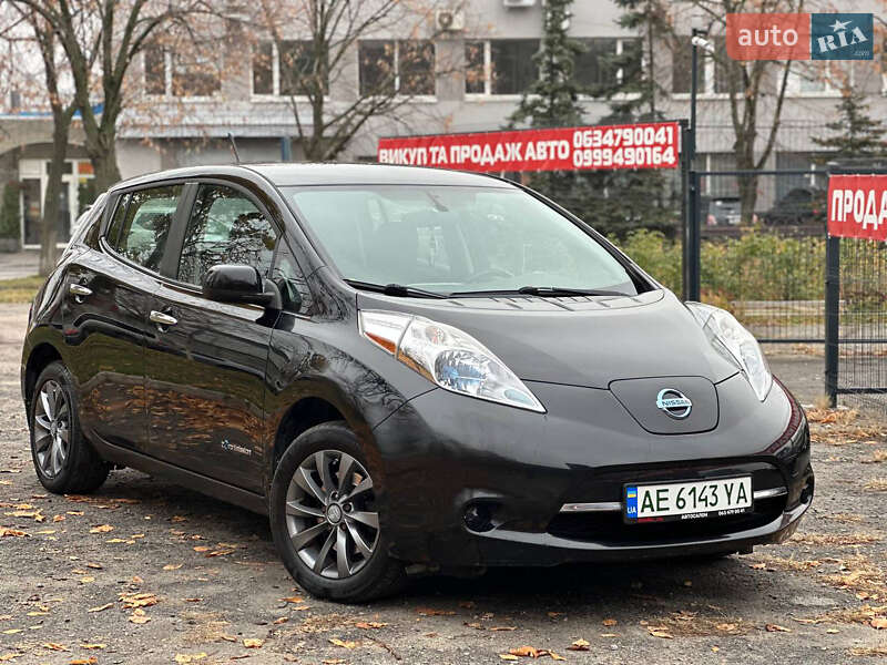 Хэтчбек Nissan Leaf 2014 в Днепре