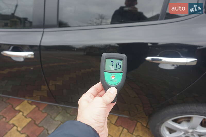 Хэтчбек Nissan Leaf 2012 в Самборе