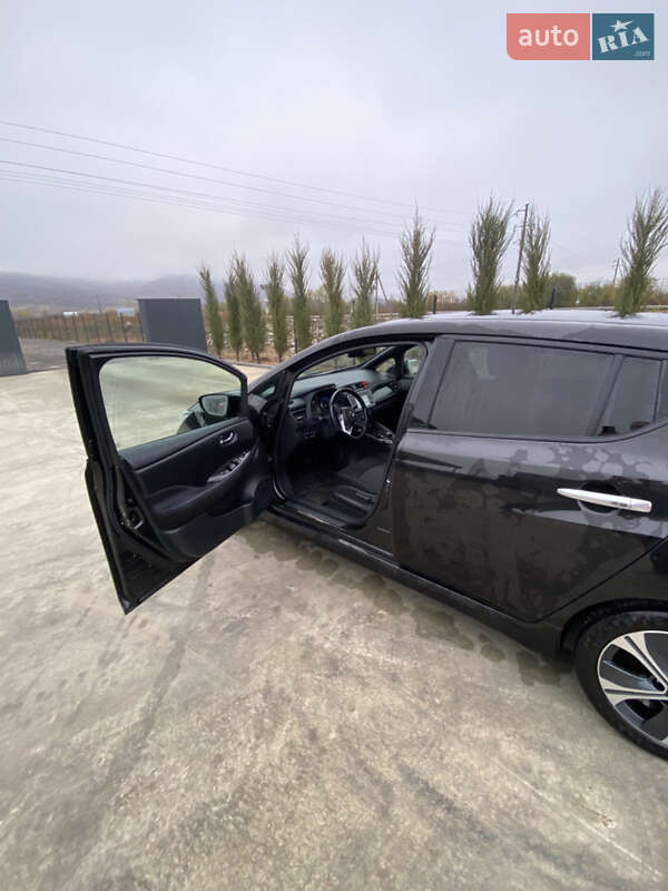 Хэтчбек Nissan Leaf 2018 в Ужгороде фото 7 Хэтчбек Nissan Leaf 2018 в Ужгороде