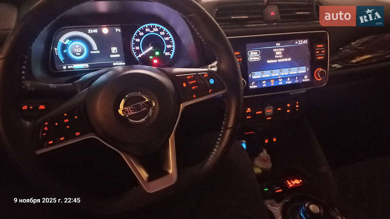 Хэтчбек Nissan Leaf 2022 в Полтаве