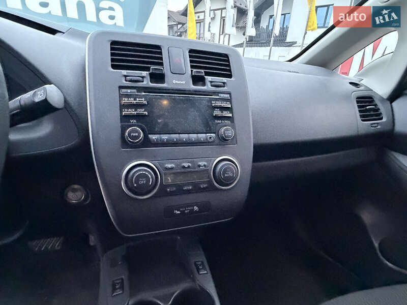 Хэтчбек Nissan Leaf 2014 в Тернополе
