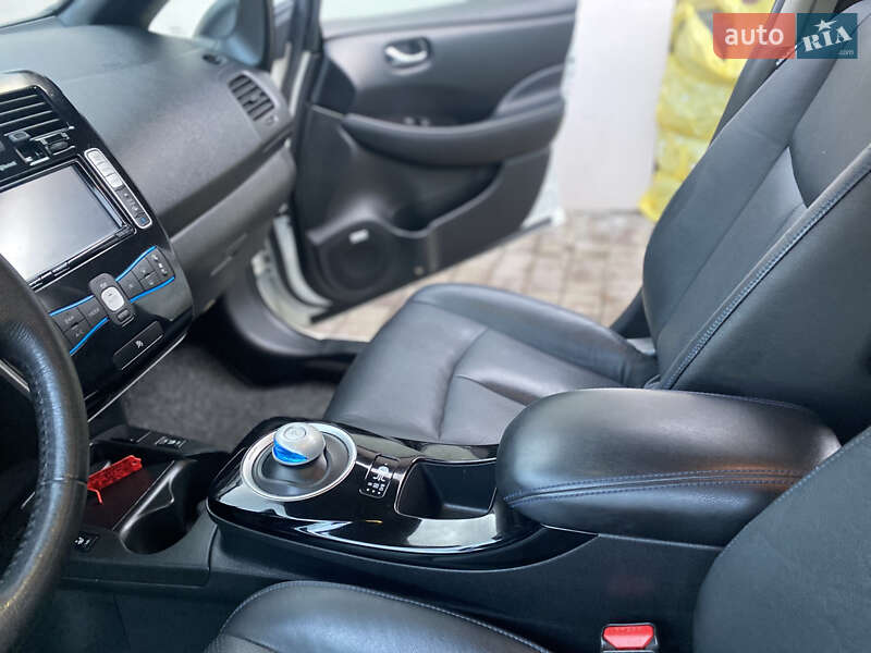 Хэтчбек Nissan Leaf 2016 в Виннице