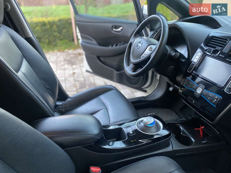 Хэтчбек Nissan Leaf 2016 в Виннице