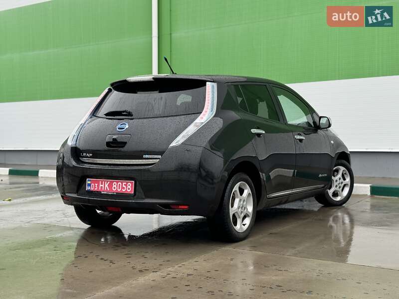 Хетчбек Nissan Leaf 2013 в Олександрії