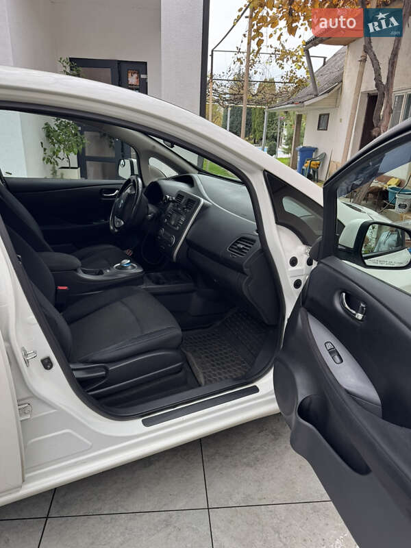 Хэтчбек Nissan Leaf 2015 в Ужгороде фото 5 Хэтчбек Nissan Leaf 2015 в Ужгороде