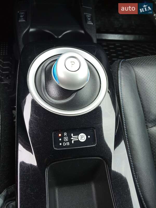Хетчбек Nissan Leaf 2014 в Житомирі