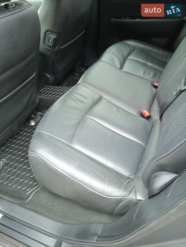 Хетчбек Nissan Leaf 2014 в Житомирі