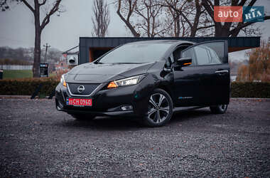 Хетчбек Nissan Leaf 2018 в Умані