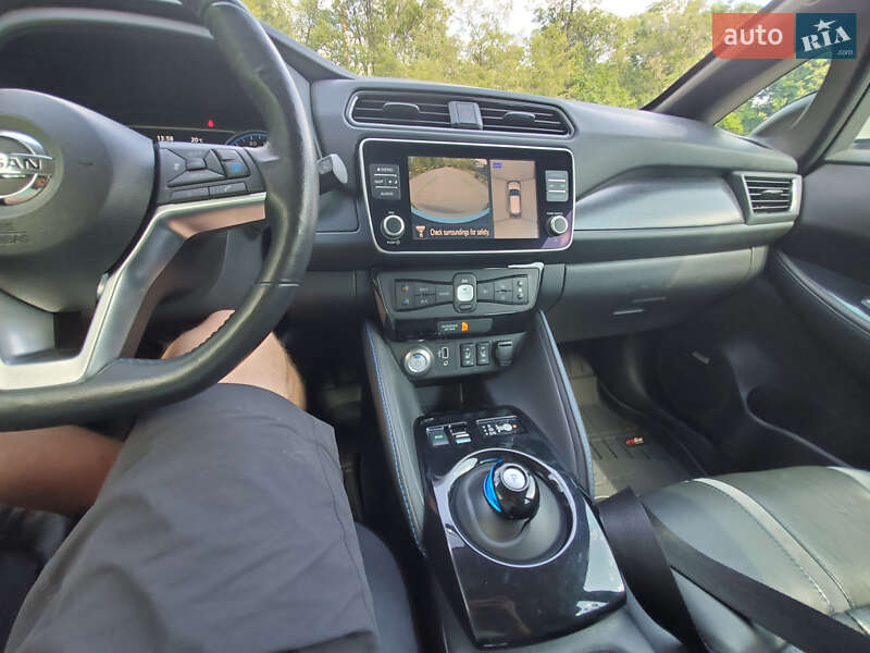 Хетчбек Nissan Leaf 2019 в Дніпрі