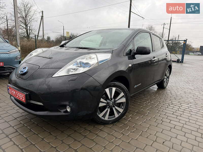 Хетчбек Nissan Leaf 2016 в Луцьку