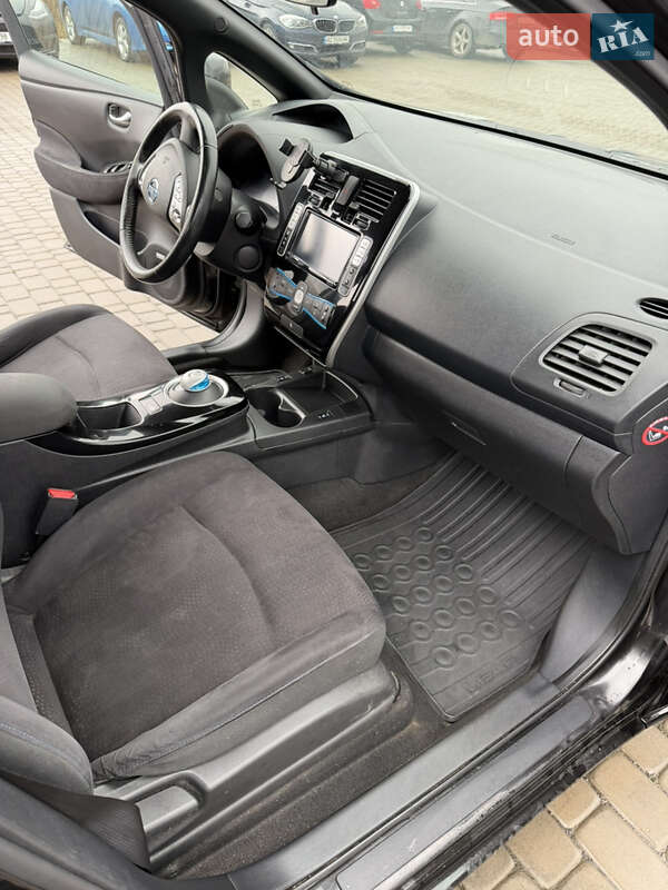 Хетчбек Nissan Leaf 2016 в Луцьку