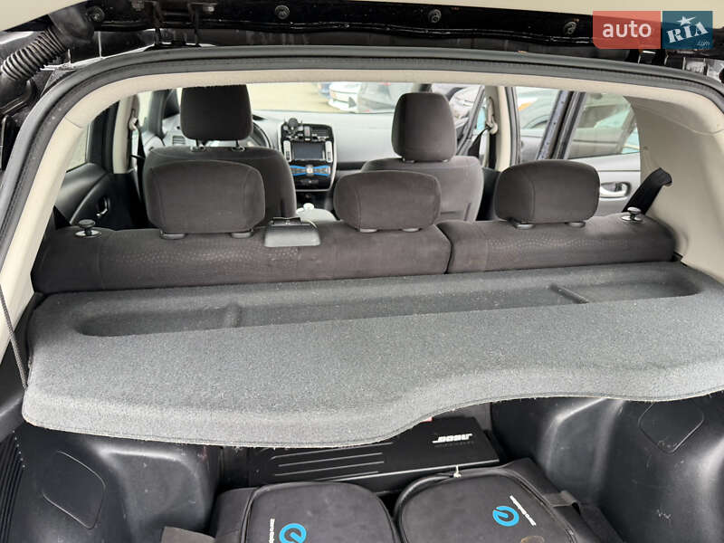 Хетчбек Nissan Leaf 2016 в Луцьку