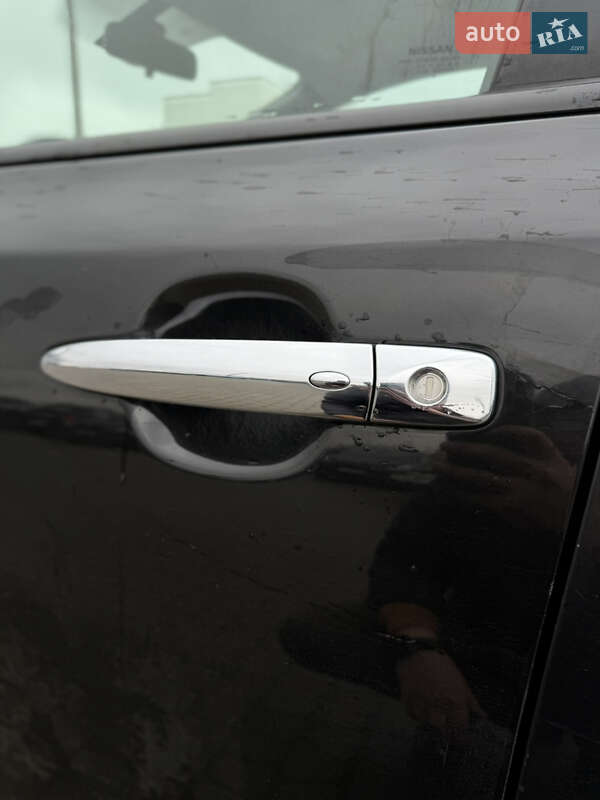 Хетчбек Nissan Leaf 2016 в Луцьку