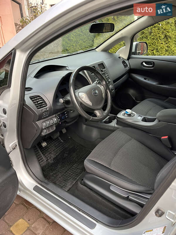 Хетчбек Nissan Leaf 2015 в Львові