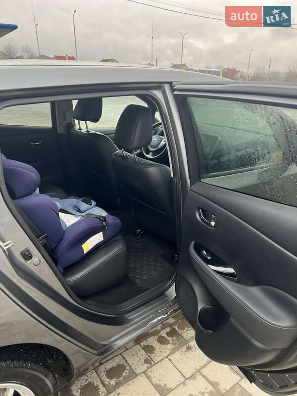 Хэтчбек Nissan Leaf 2014 в Каменец-Подольском фото 14 Хэтчбек Nissan Leaf 2014 в Каменец-Подольском