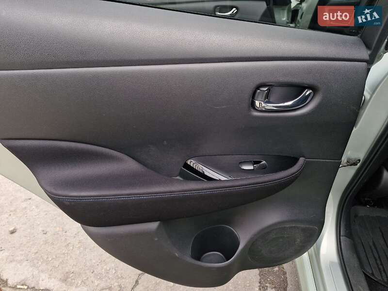 Хетчбек Nissan Leaf 2018 в Миколаєві