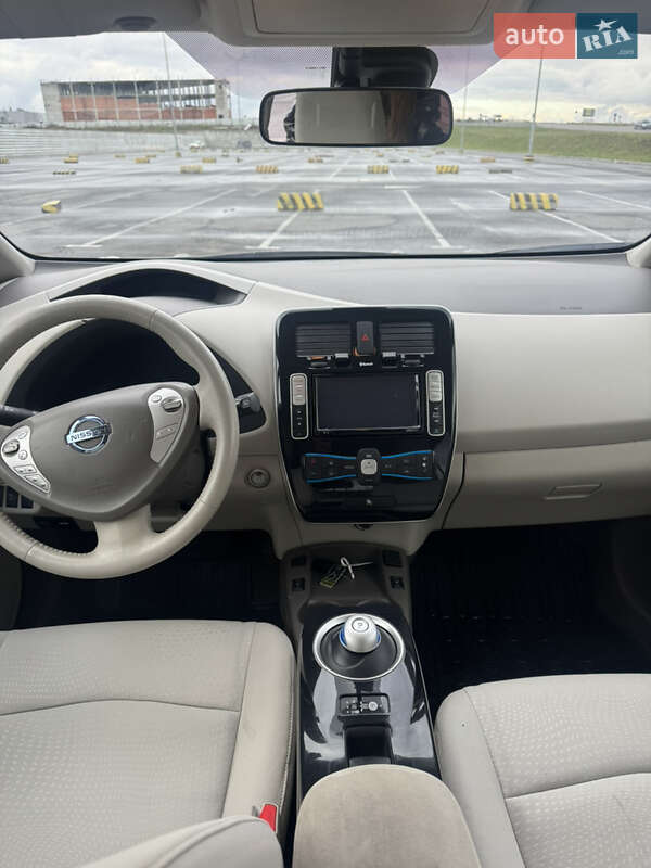 Хетчбек Nissan Leaf 2012 в Львові