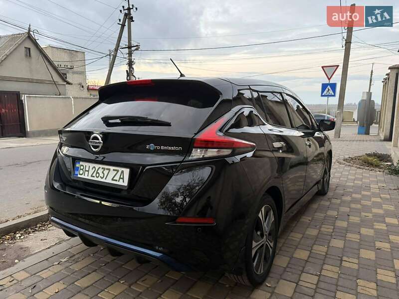 Хэтчбек Nissan Leaf 2018 в Белгороде-Днестровском