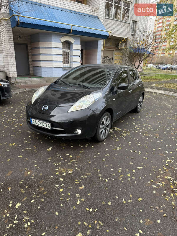 Хэтчбек Nissan Leaf 2017 в Киеве фото 5 Хэтчбек Nissan Leaf 2017 в Киеве