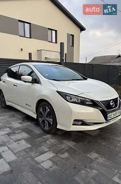Хетчбек Nissan Leaf 2019 в Дніпрі
