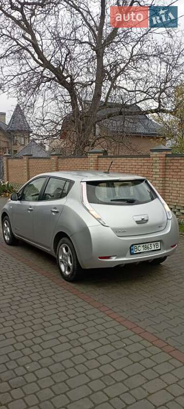 Хэтчбек Nissan Leaf 2012 в Стрые фото 10 Хэтчбек Nissan Leaf 2012 в Стрые