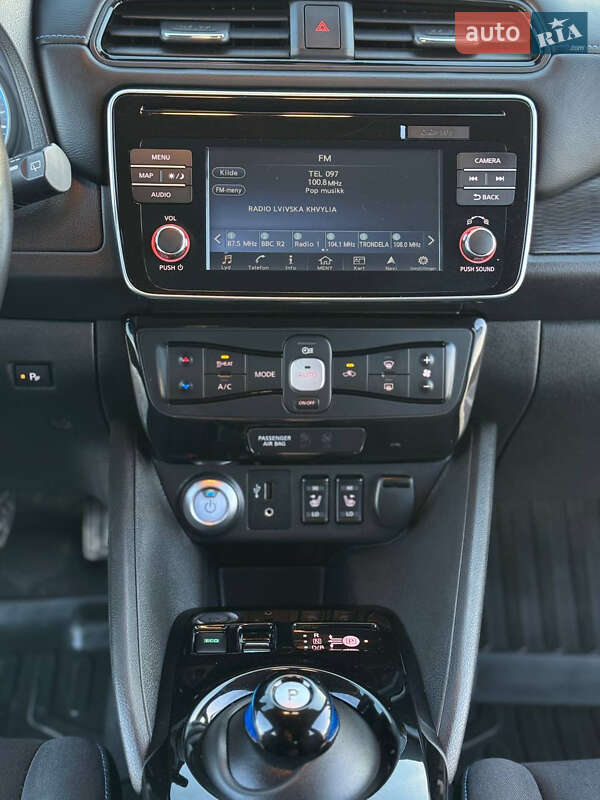 Хэтчбек Nissan Leaf 2018 в Львове