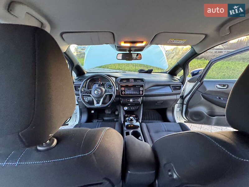 Хэтчбек Nissan Leaf 2018 в Львове