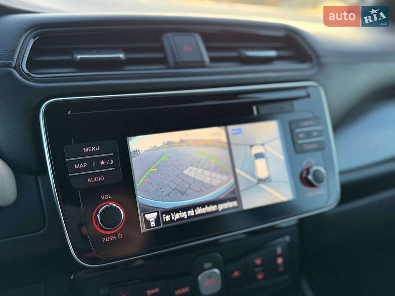 Хэтчбек Nissan Leaf 2018 в Львове