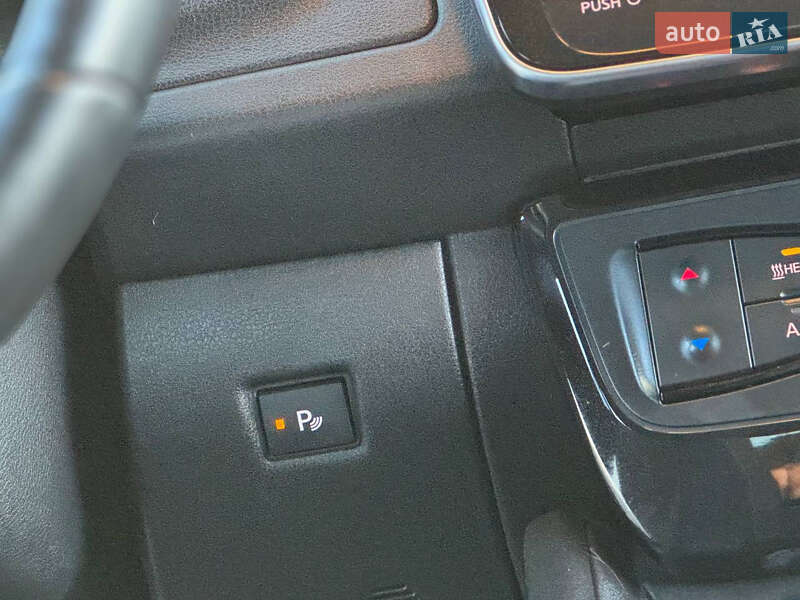 Хэтчбек Nissan Leaf 2018 в Львове