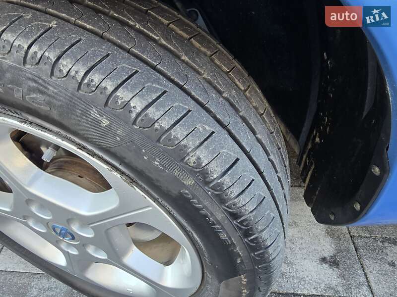 Хэтчбек Nissan Leaf 2011 в Ивано-Франковске фото 36 Хэтчбек Nissan Leaf 2011 в Ивано-Франковске