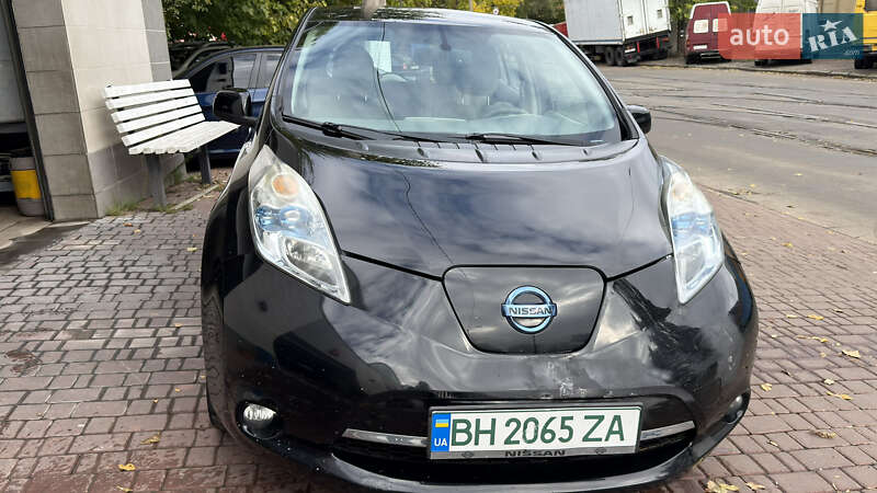 Хэтчбек Nissan Leaf 2011 в Одессе фото 3 Хэтчбек Nissan Leaf 2011 в Одессе