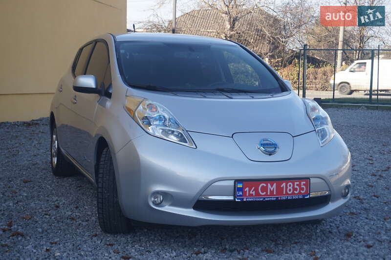 Хэтчбек Nissan Leaf 2013 в Самборе фото 4 Хэтчбек Nissan Leaf 2013 в Самборе