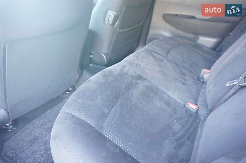 Хэтчбек Nissan Leaf 2013 в Самборе фото 44 Хэтчбек Nissan Leaf 2013 в Самборе