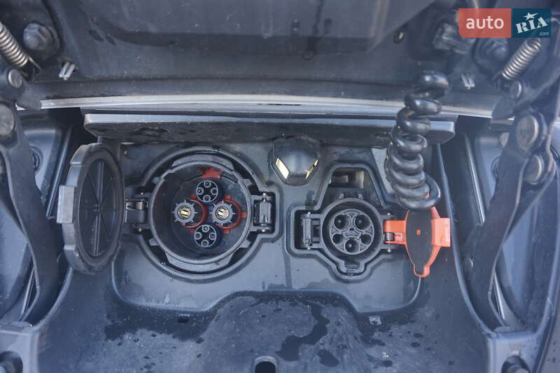 Хэтчбек Nissan Leaf 2013 в Самборе фото 51 Хэтчбек Nissan Leaf 2013 в Самборе