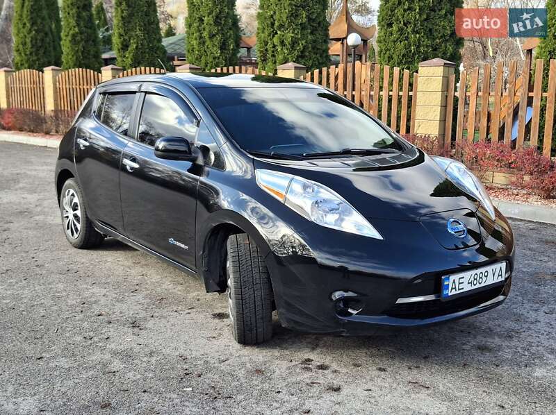 Хэтчбек Nissan Leaf 2016 в Днепре фото 4 Хэтчбек Nissan Leaf 2016 в Днепре