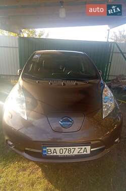 Хэтчбек Nissan Leaf 2017 в Кропивницком