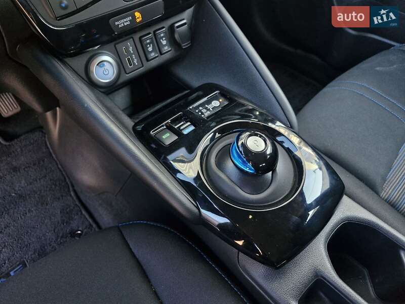 Хэтчбек Nissan Leaf 2023 в Николаеве фото 27 Хэтчбек Nissan Leaf 2023 в Николаеве
