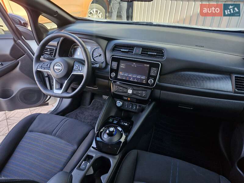 Хэтчбек Nissan Leaf 2023 в Николаеве фото 22 Хэтчбек Nissan Leaf 2023 в Николаеве
