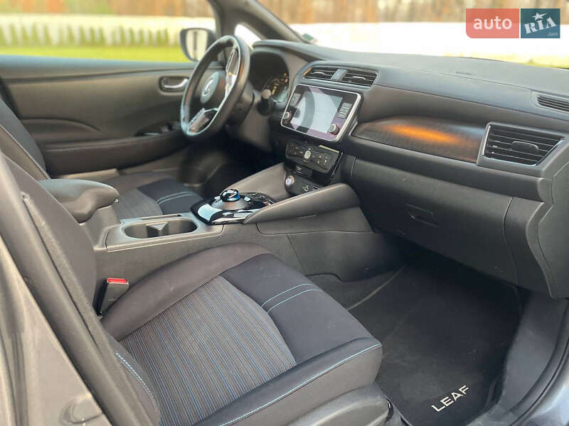 Хэтчбек Nissan Leaf 2020 в Луцке фото 21 Хэтчбек Nissan Leaf 2020 в Луцке