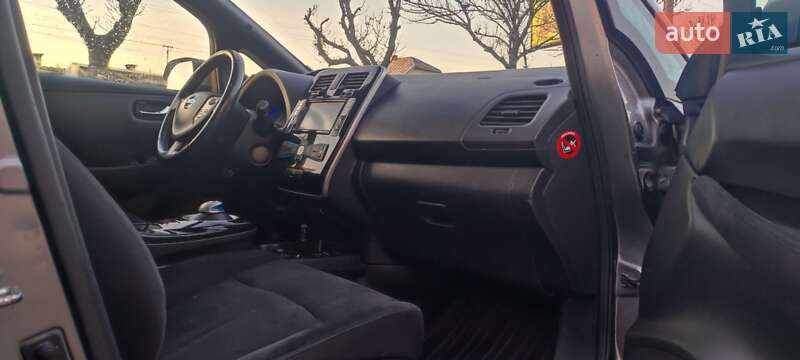 Хэтчбек Nissan Leaf 2013 в Ивано-Франковске фото 16 Хэтчбек Nissan Leaf 2013 в Ивано-Франковске