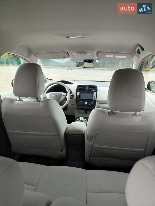 Хэтчбек Nissan Leaf 2012 в Умани фото 21 Хэтчбек Nissan Leaf 2012 в Умани