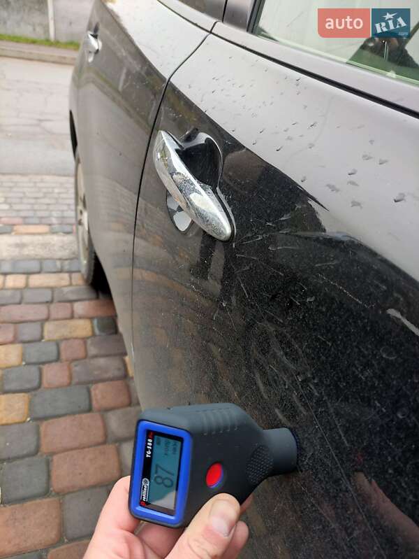 Хэтчбек Nissan Leaf 2012 в Умани фото 45 Хэтчбек Nissan Leaf 2012 в Умани