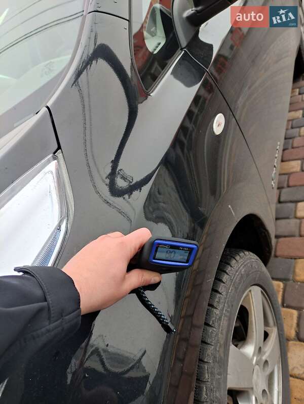 Хэтчбек Nissan Leaf 2012 в Умани фото 50 Хэтчбек Nissan Leaf 2012 в Умани